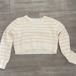 Super cute cropped sweater!
